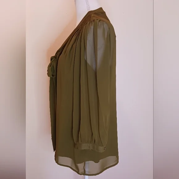 💰East 5th Avenue Blouse w/Camisole - Picture 3 of 16